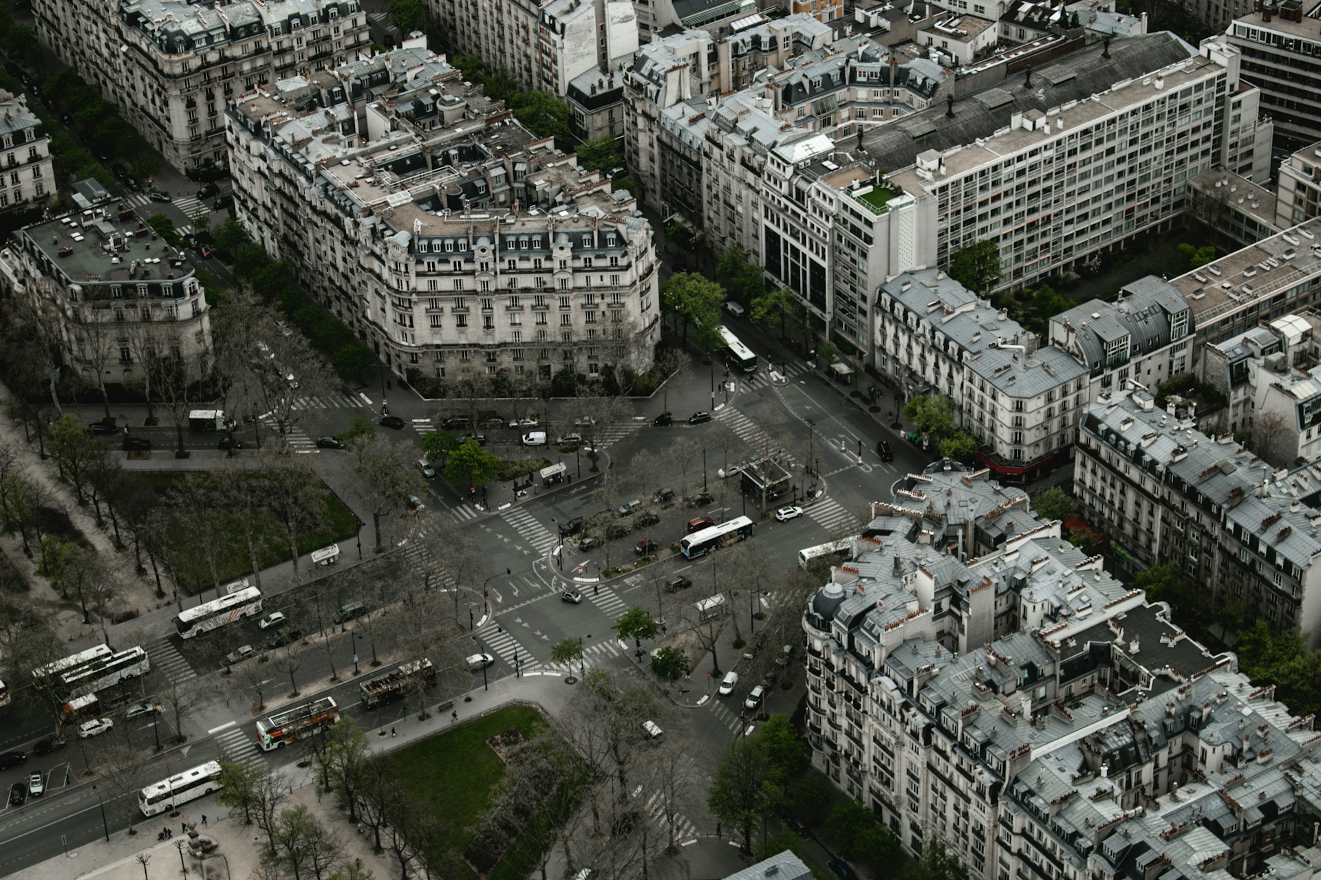 Francia sull’orlo: l’8 Settembre si decide