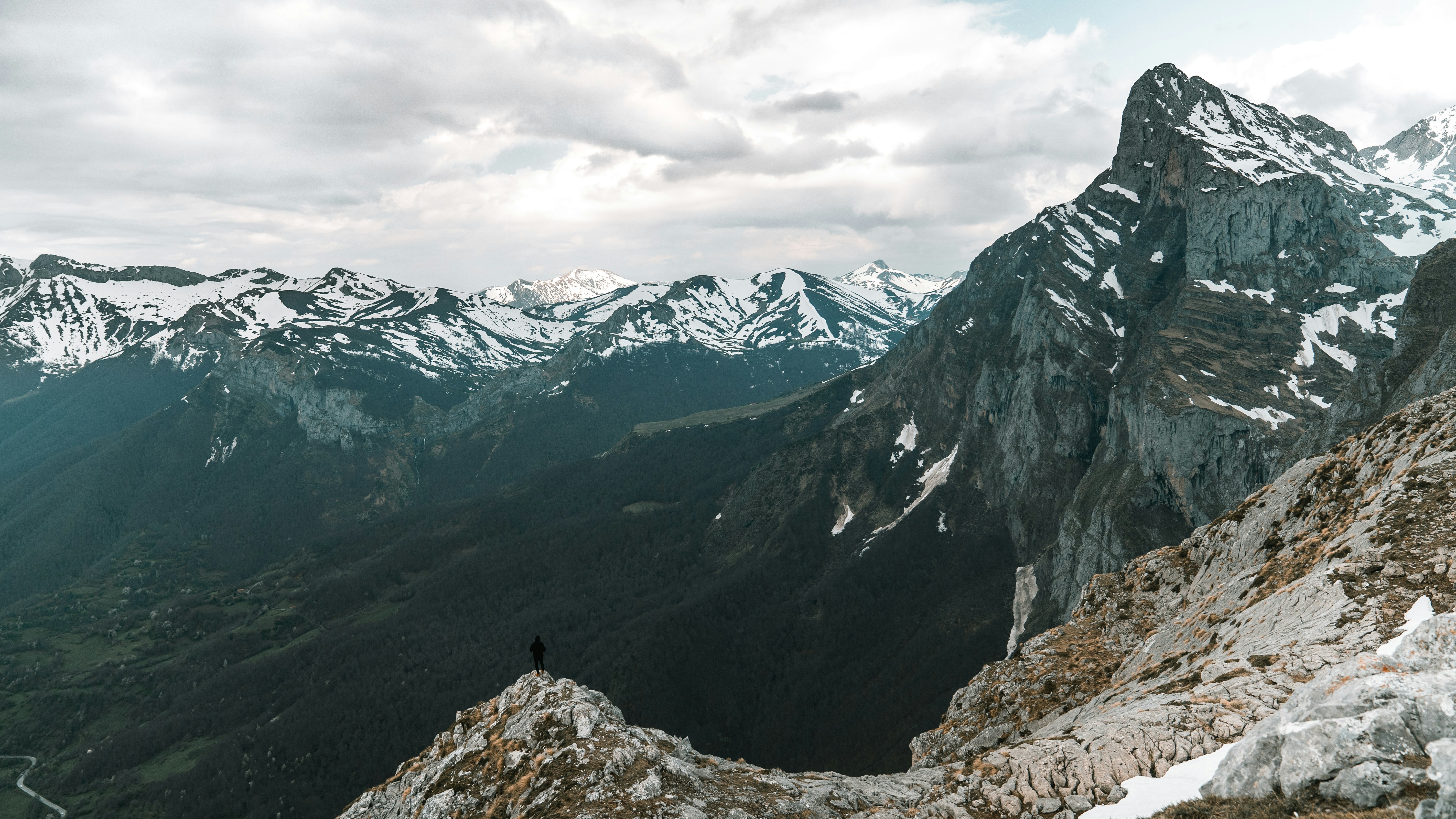 Choose from a curated selection of grey wallpapers for your mobile and desktop screens. Always free on Unsplash.