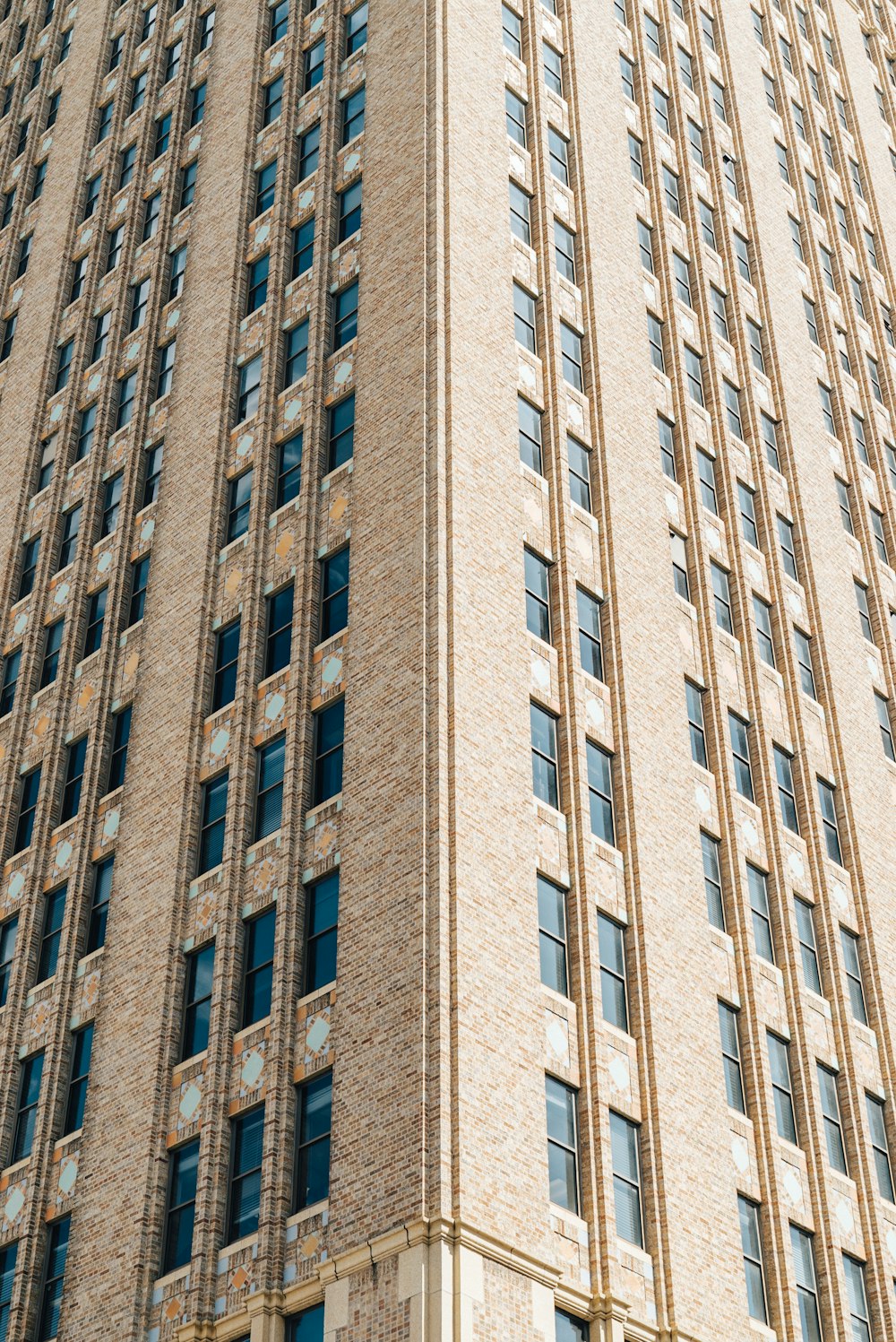 brown concrete building