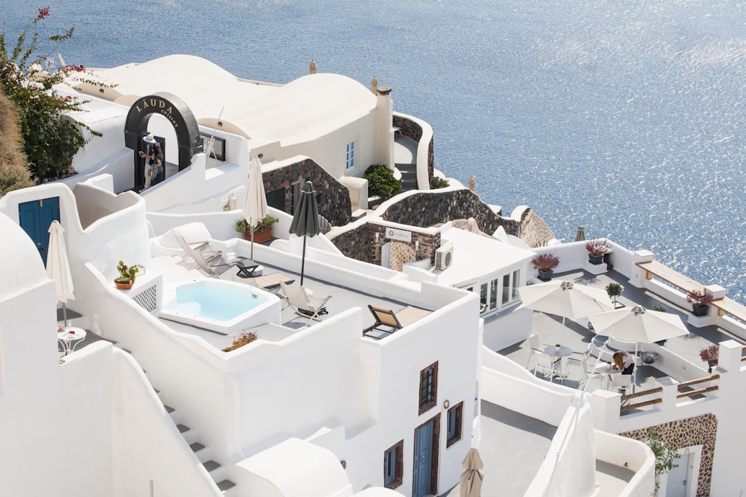 Smooth Sailing: Ritz-Carlton's Long-Awaited ,400-a-Week Luxury Su… — Smooth Sailing