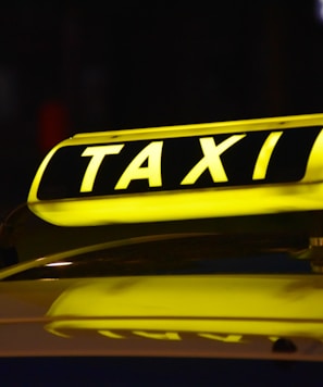 yellow Taxi light sign