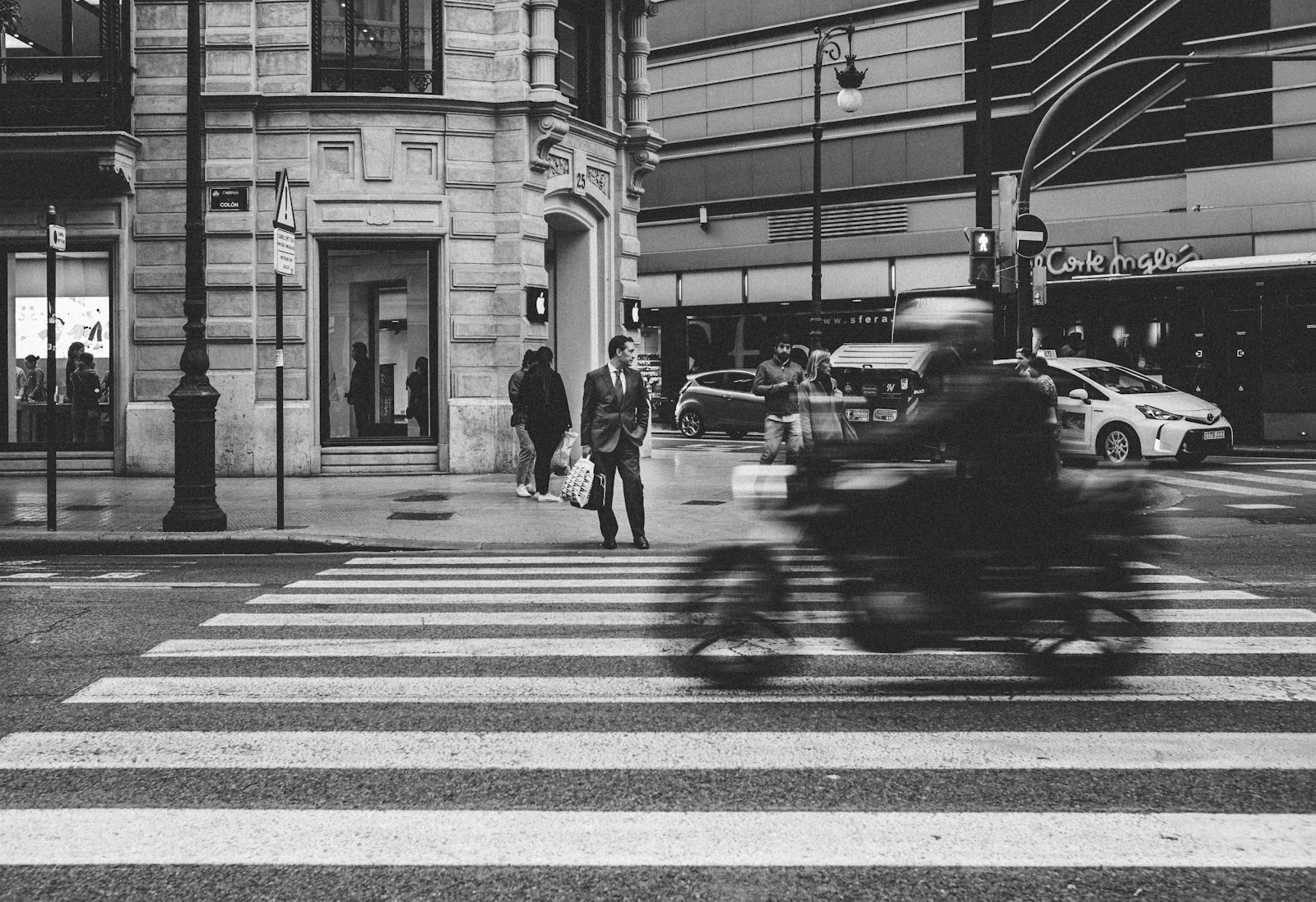 Leica M10-P sample photo. Man standing on street photography