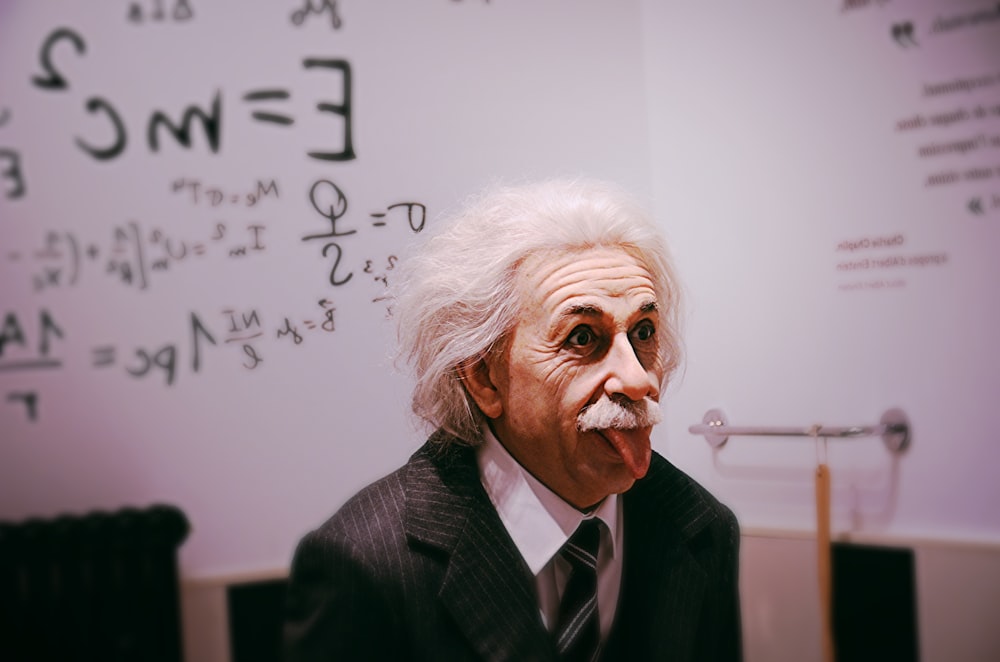 Albert Einstein lamiendo la lengua