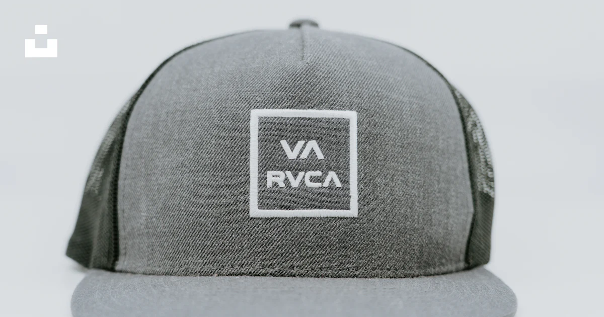 Grey RVCA fitted cap photo – Free Grey Image on Unsplash