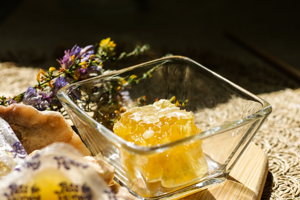 clear glass bowl