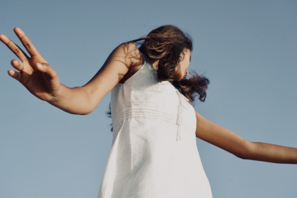 woman wearing white shirt