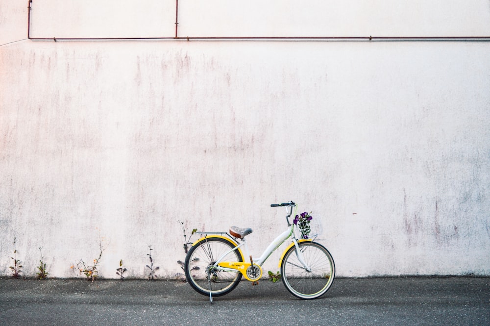 yellow and white commuter bike