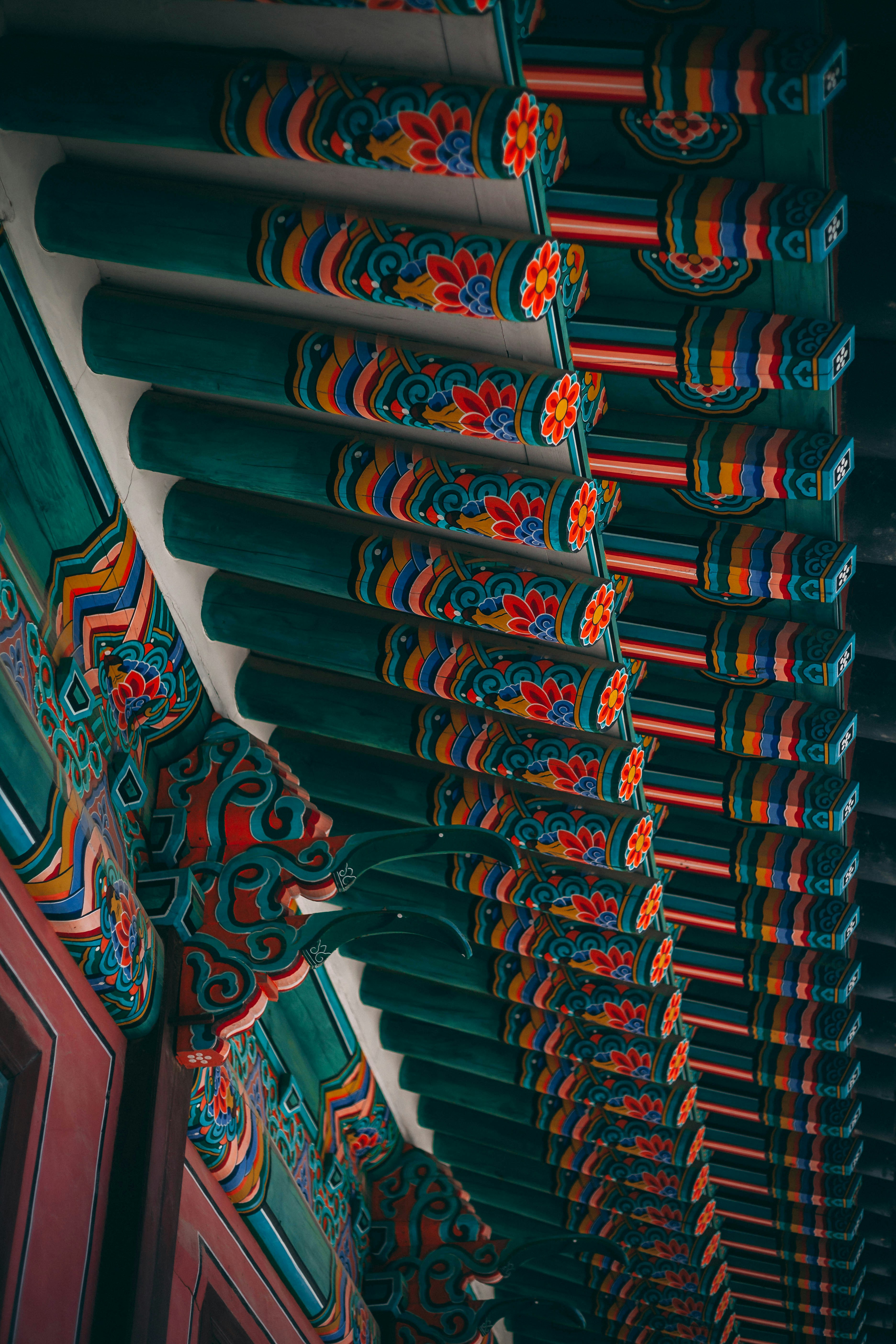 Photo by charlespostiaux