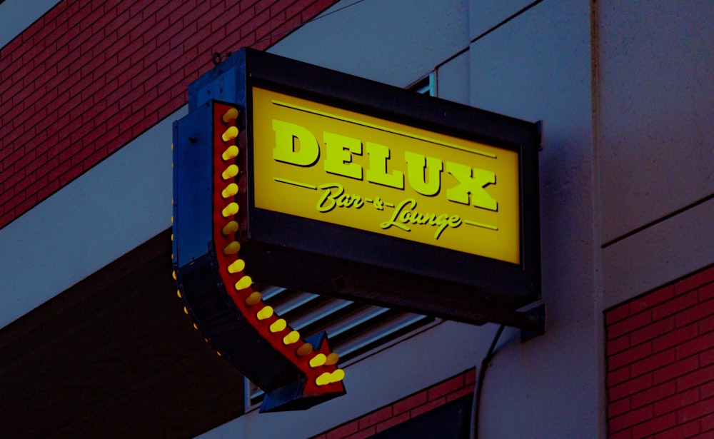 Delux bar & lounge signage