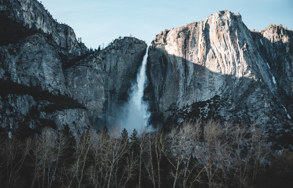 mountain waterfalls scenery