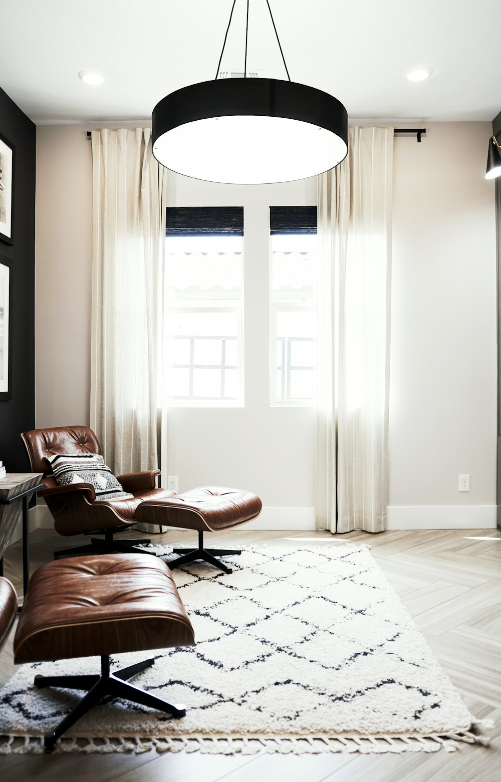 round white and black pendant lamp