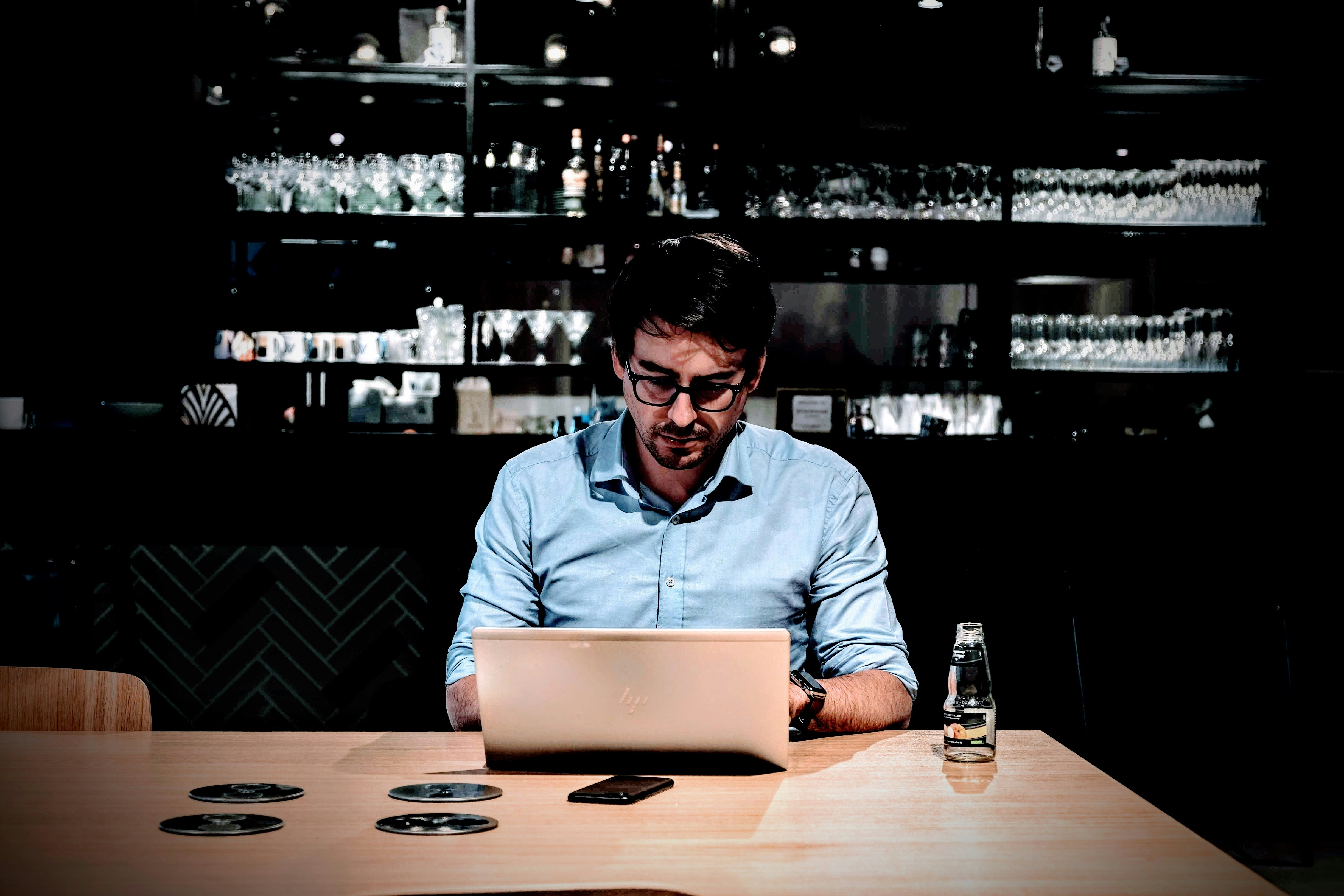 How to Master SaaS as a Freelancer for Photo, Video & Audio Production