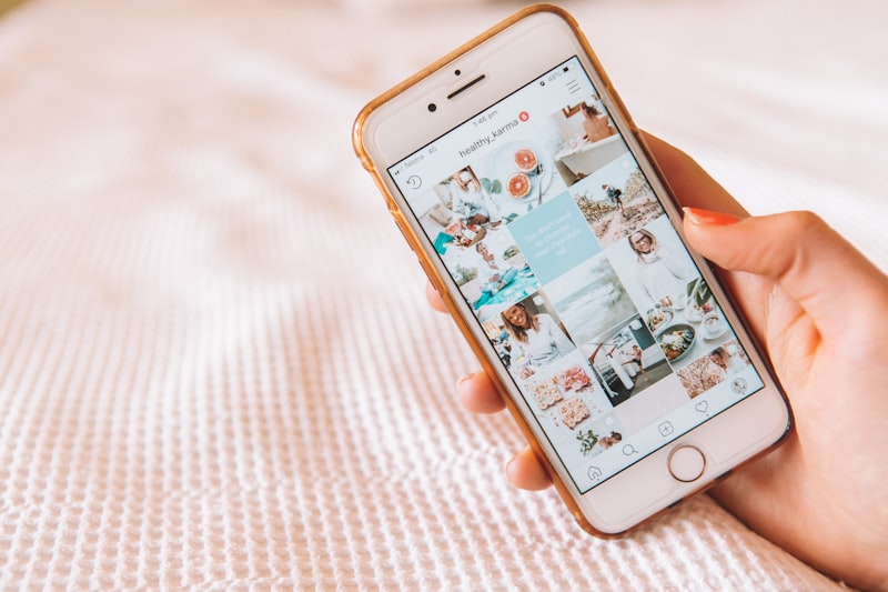 How to Add an Online Shop on Instagram post image