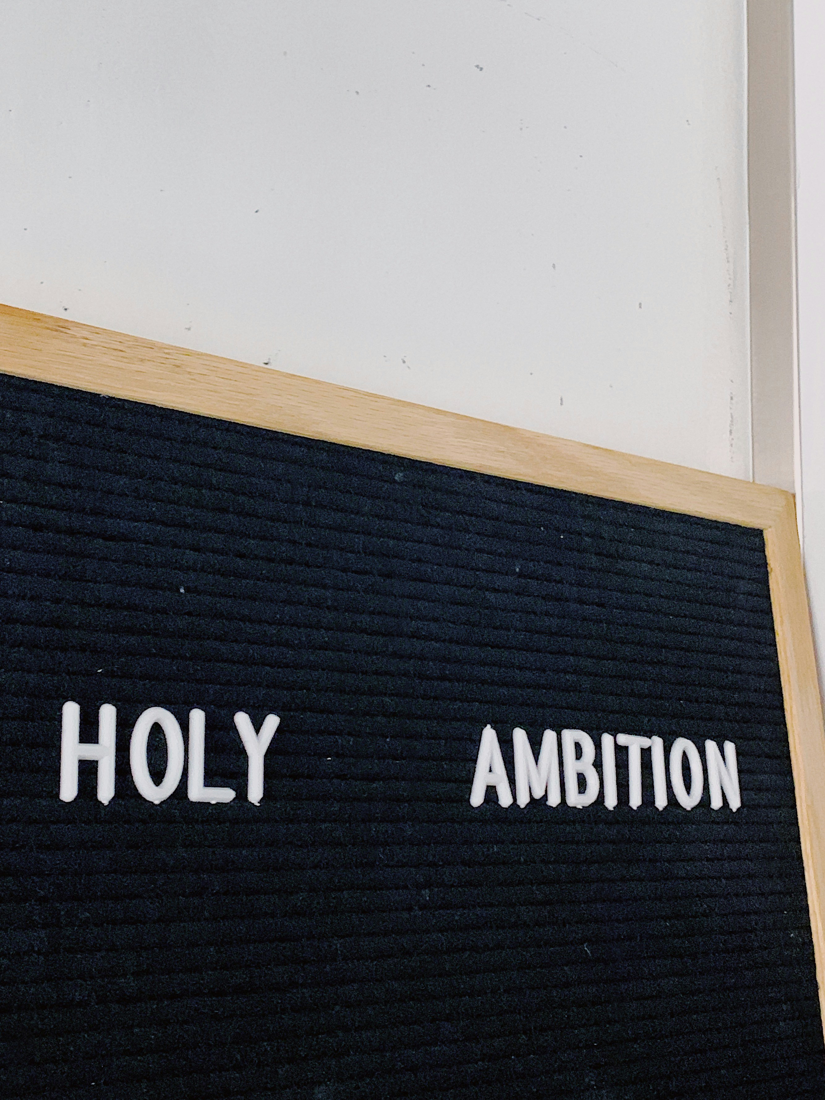 photo 1556767790 48855aef5b48?ixlib=rb 4.0