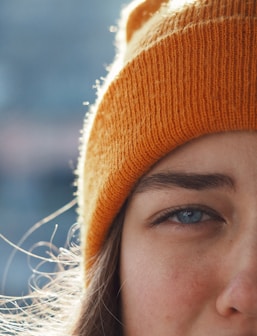 women's orange knit cap