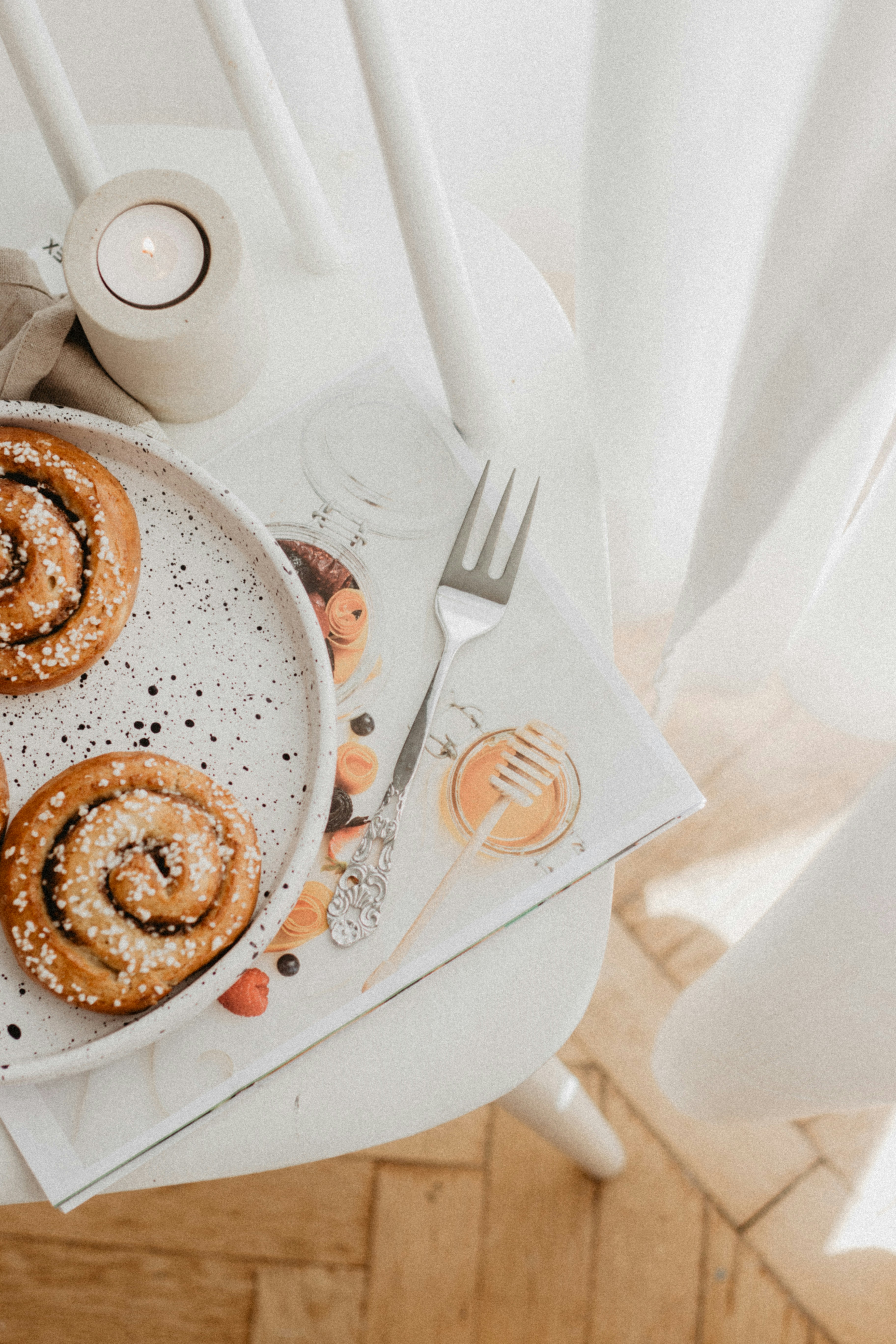 The Art of the Living Room Conversation