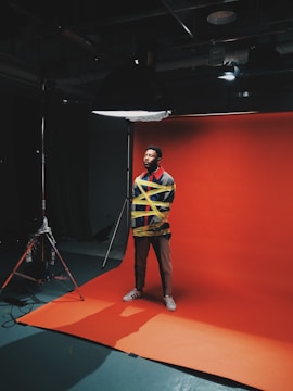 men's black and red button-up collared shirt