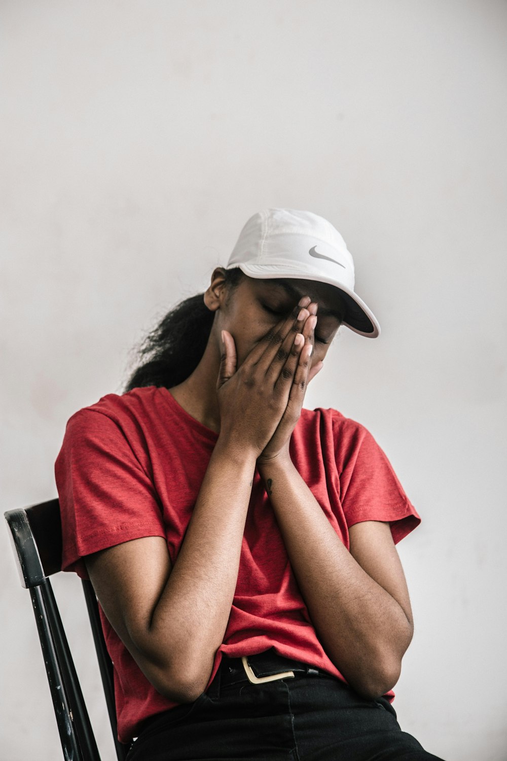 woman sitting on chair