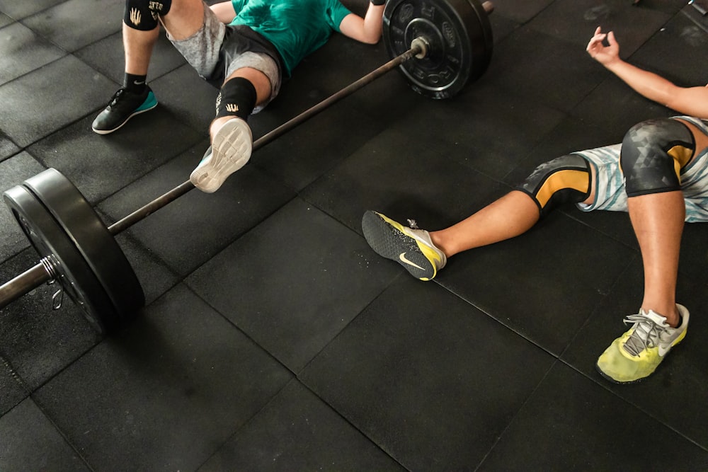 Gente en el gimnasio