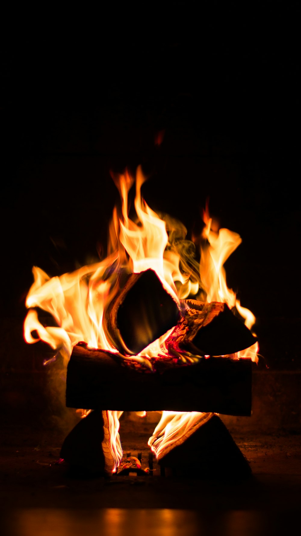 bon fire close-up photography