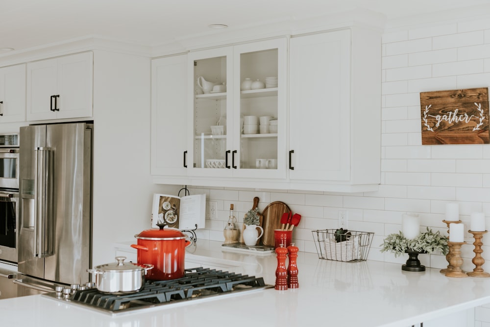 white wooden cabinet