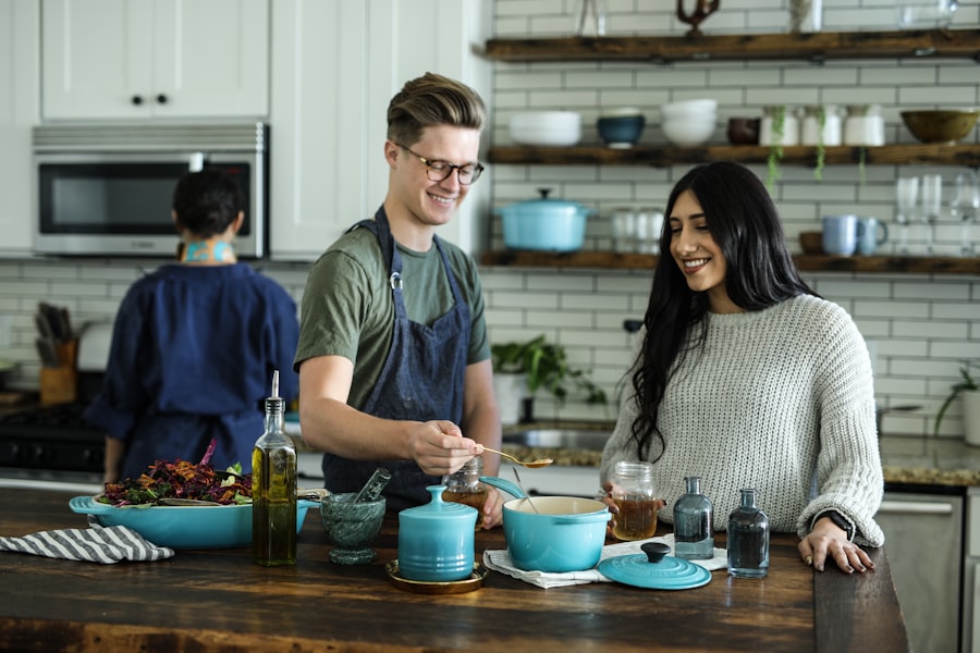 Cucina professionale di un ristorante durante il servizio