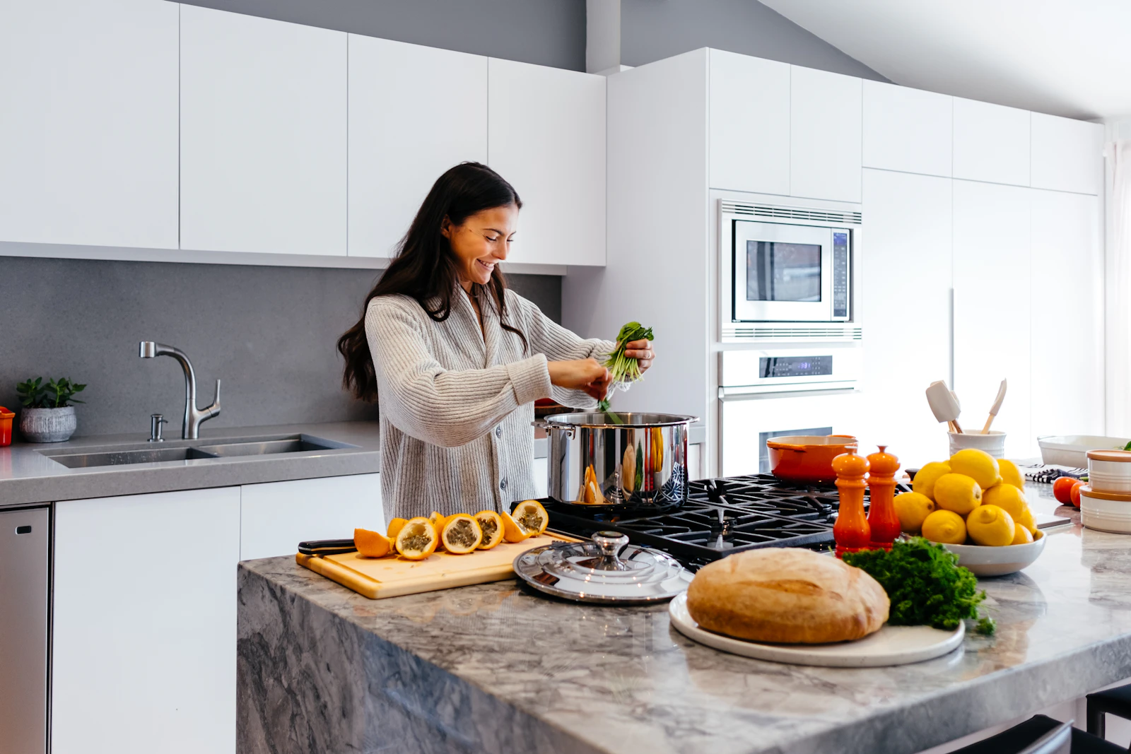 ARITSAN Portfolio — premium modular kitchens, wardrobes and interiors, Delhi NCR