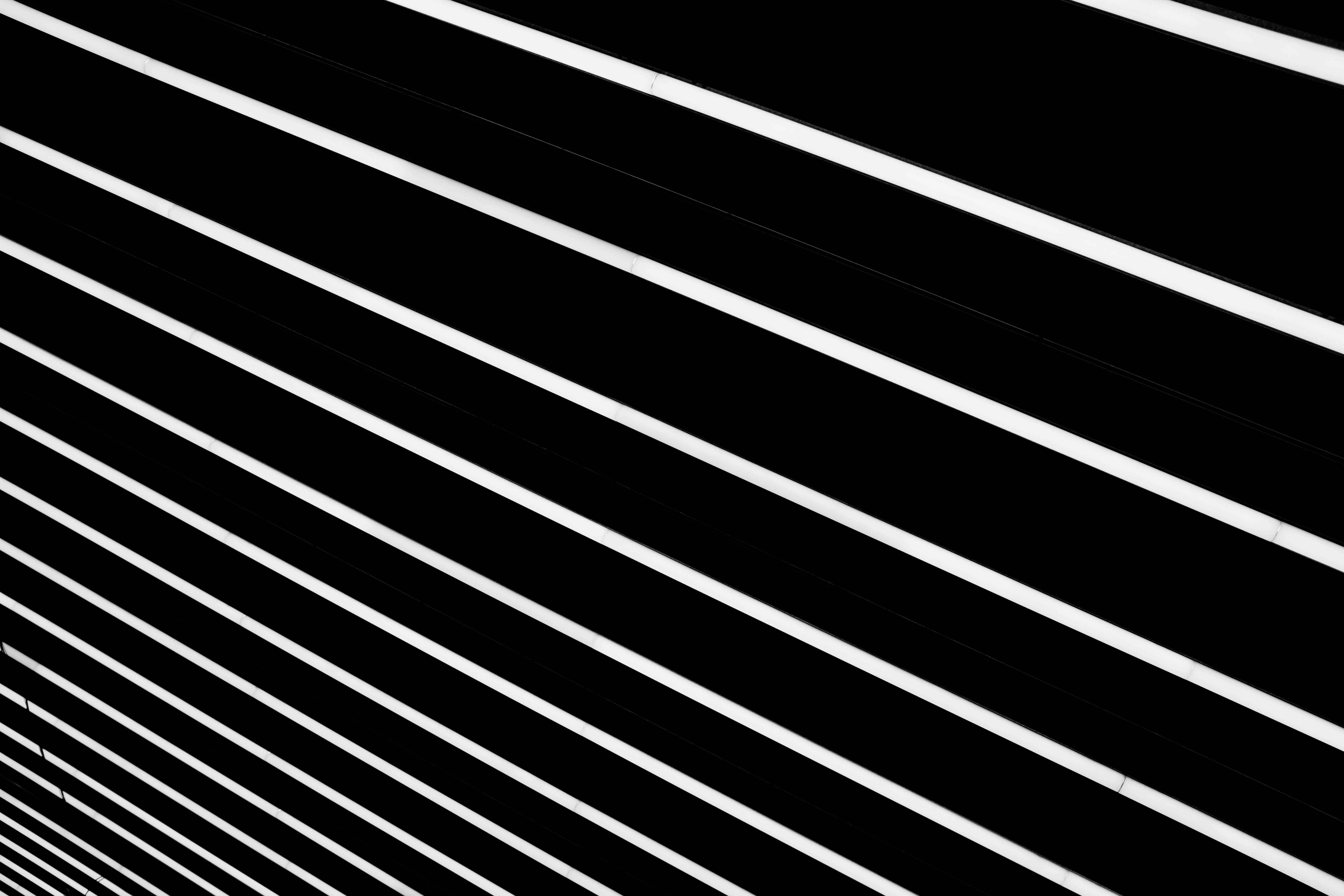 Photo by adrienolichon