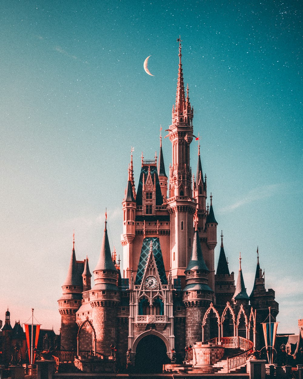 Best Walt Disney Pictures Hd Download Free Images On Unsplash