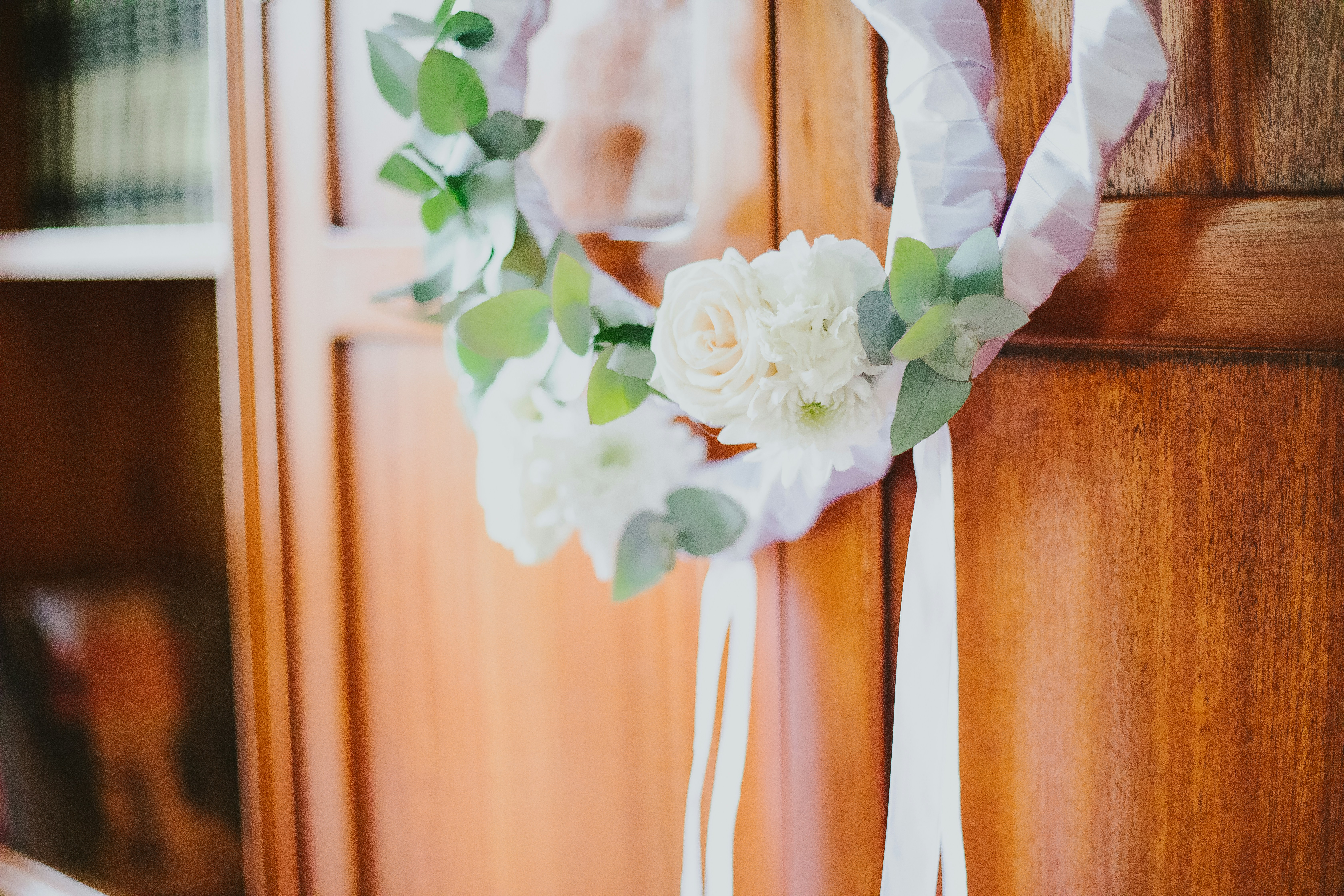 白い花の冠の写真 Unsplashで見つける結婚式の無料写真