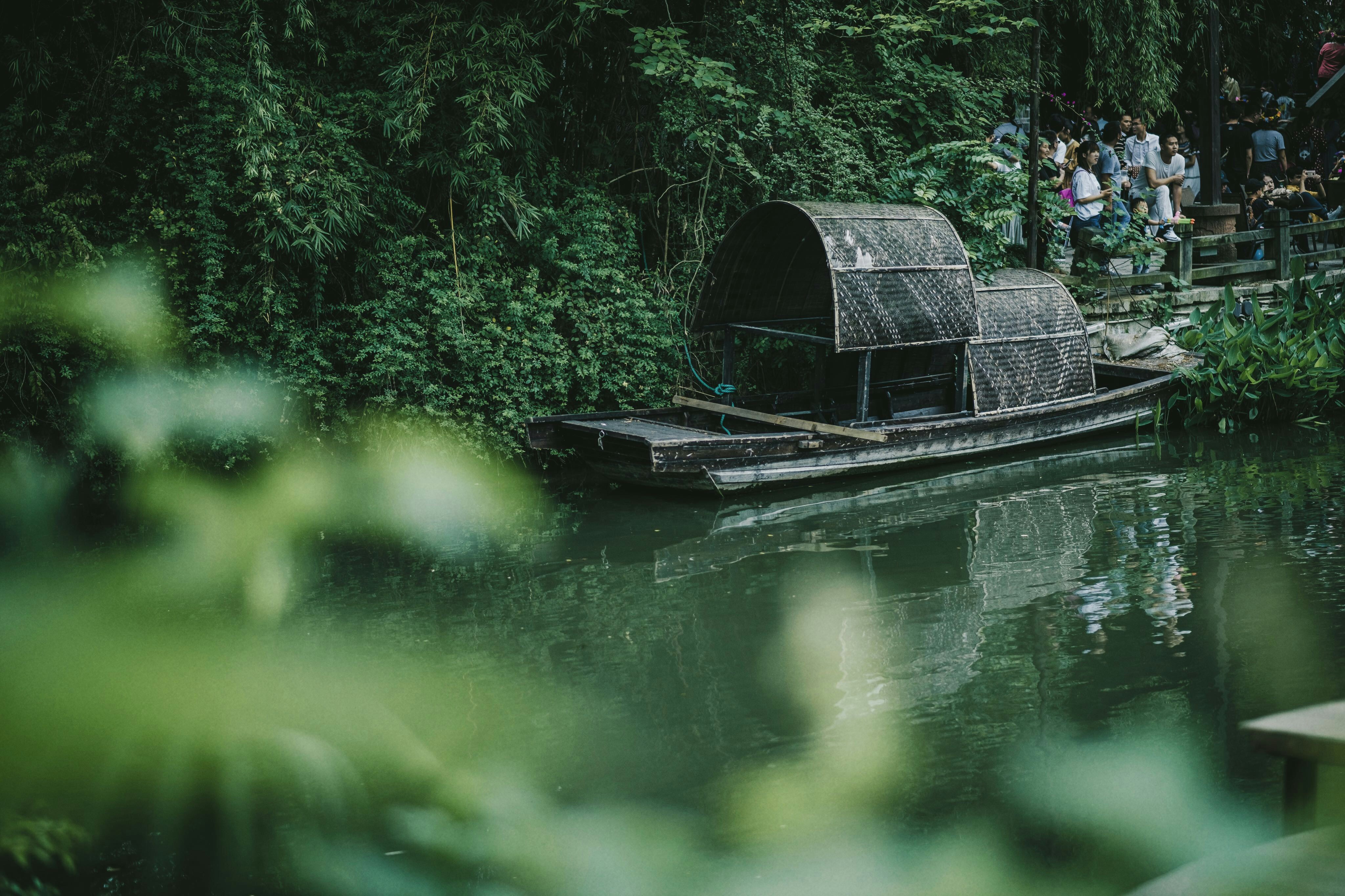 boat floating on water, 