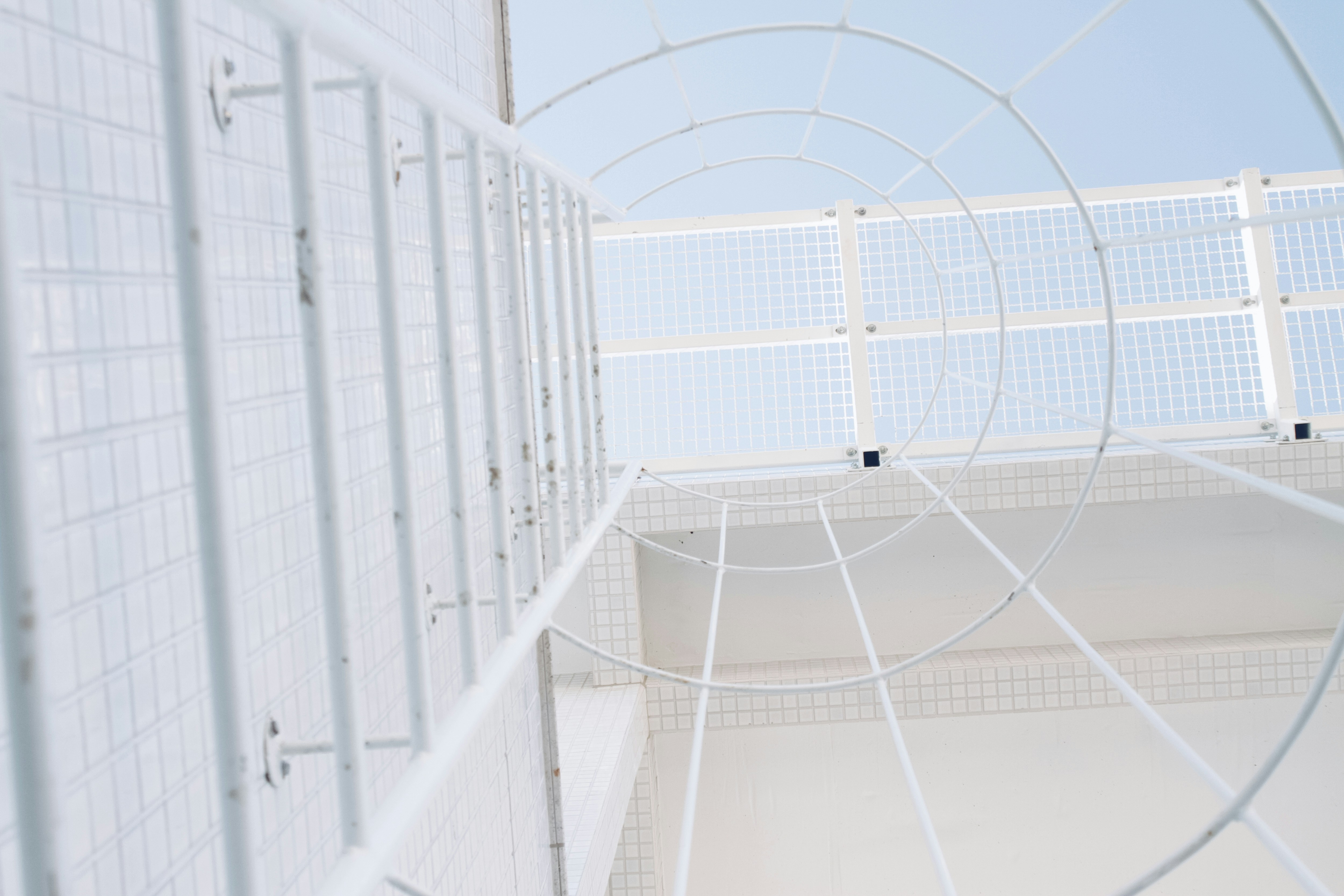 White metal ladder photo Free Grey Image on Unsplash