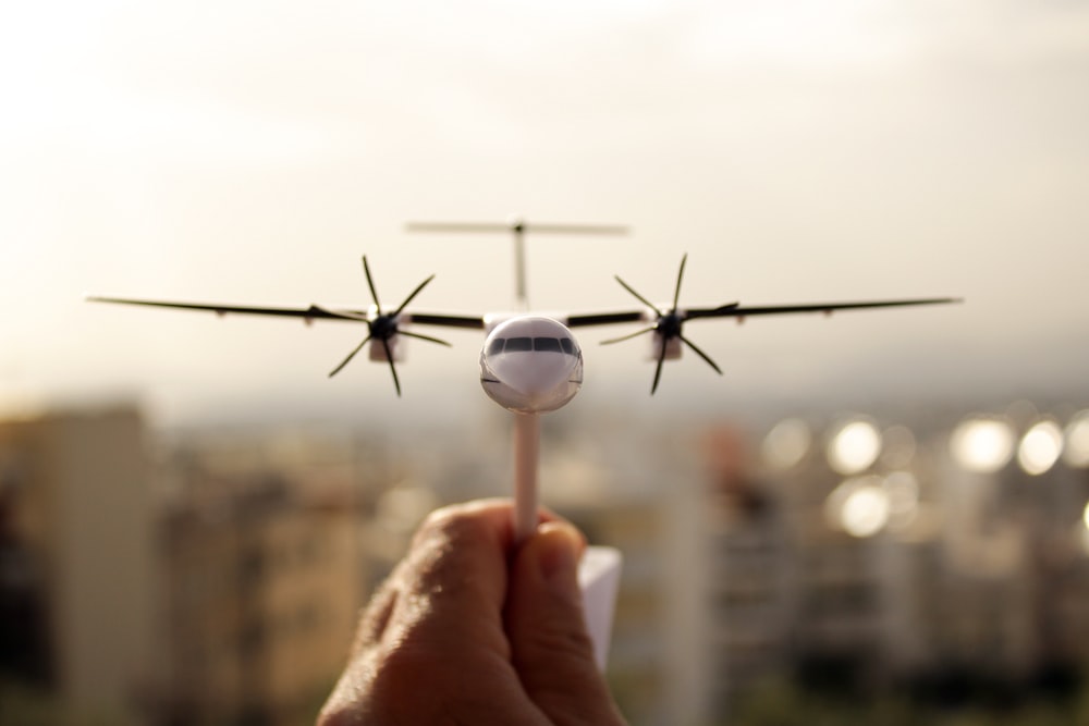 white plane model close-up photography