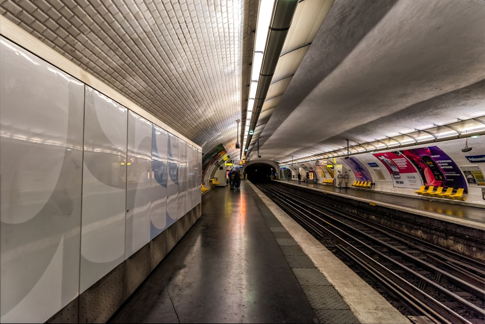 subway station