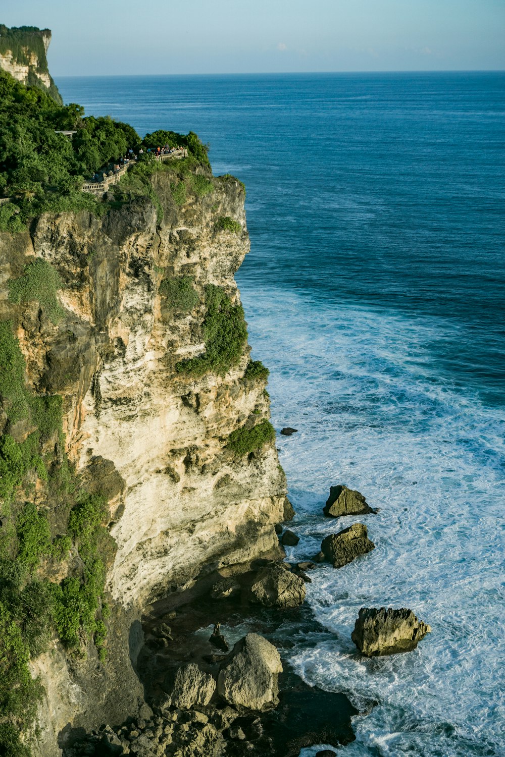 gray and green rock formation during datime