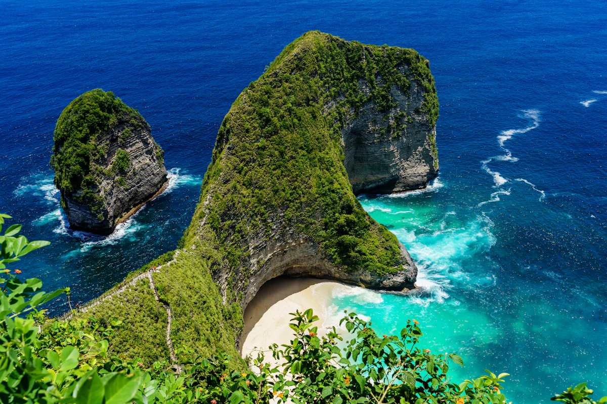 Nusa Penida West Coast Highlights Private 4WD Tour