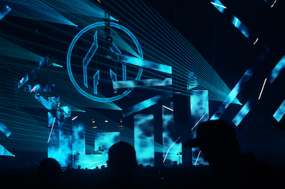 A dynamic corporate event with live music and immersive lighting creating an elegant atmosphere.