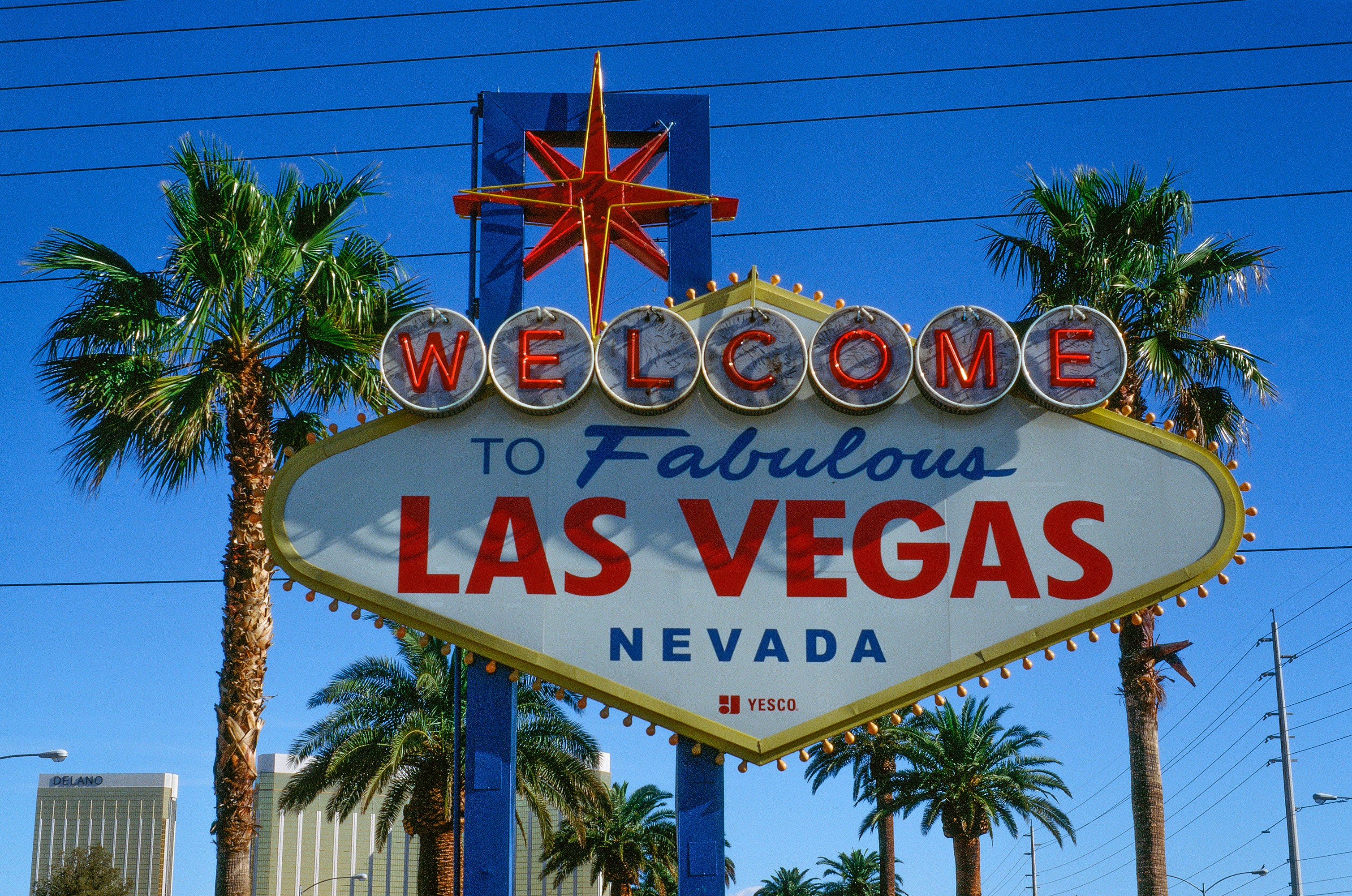 Welcome to Fabolous Las Vegas Nevada signage