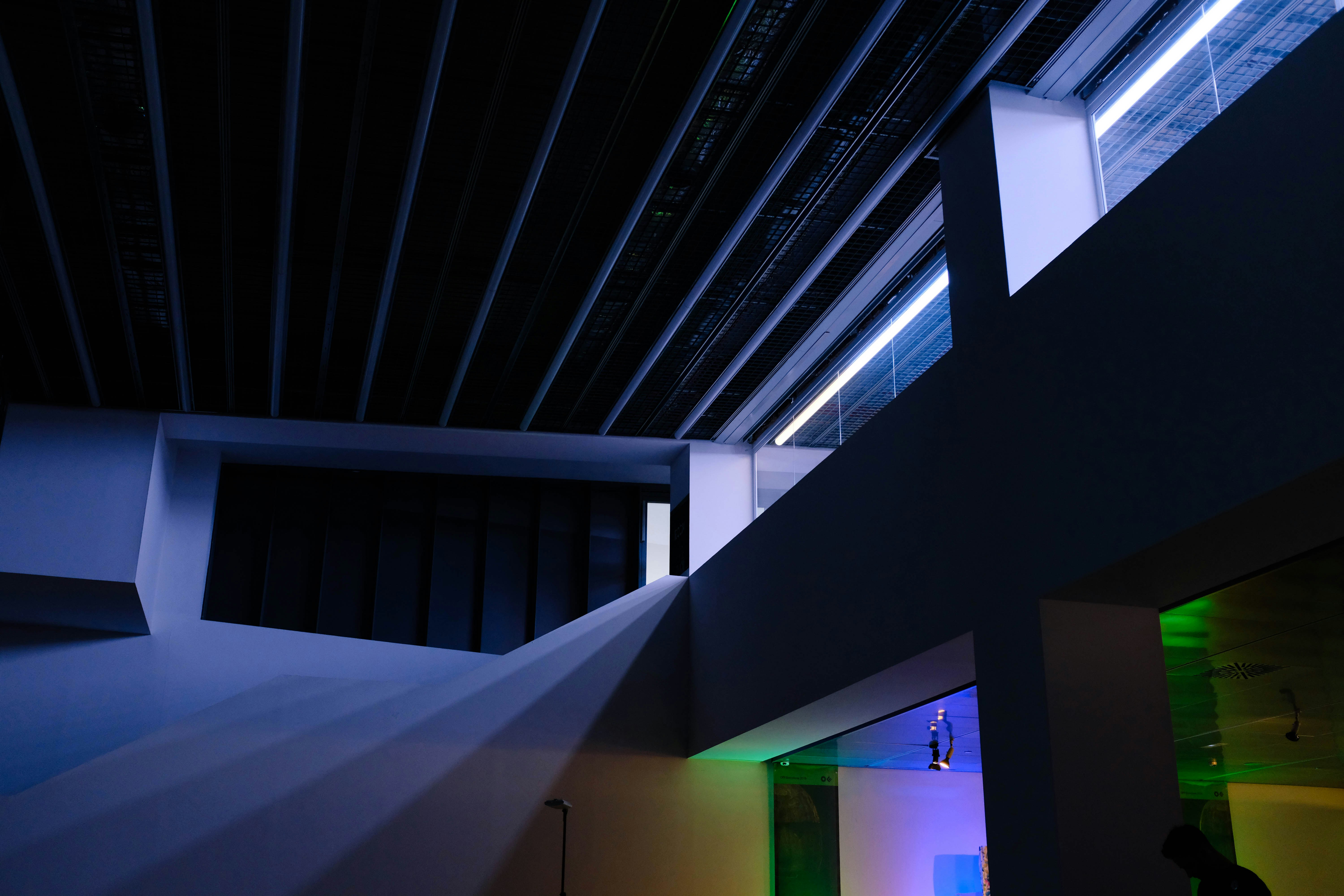 Photo by adrienolichon