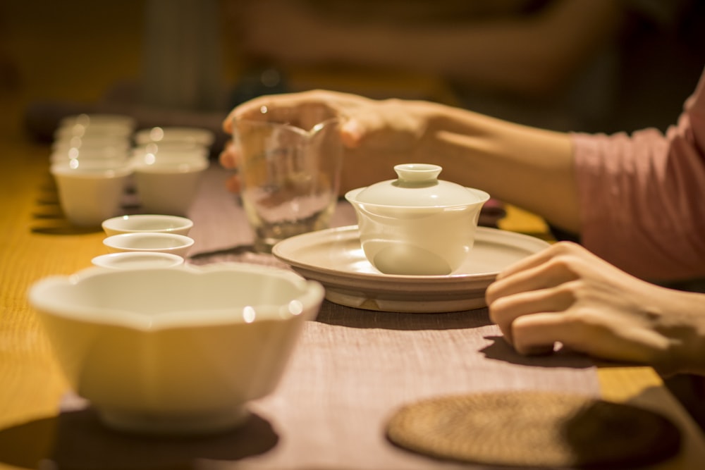 white ceramic bowl