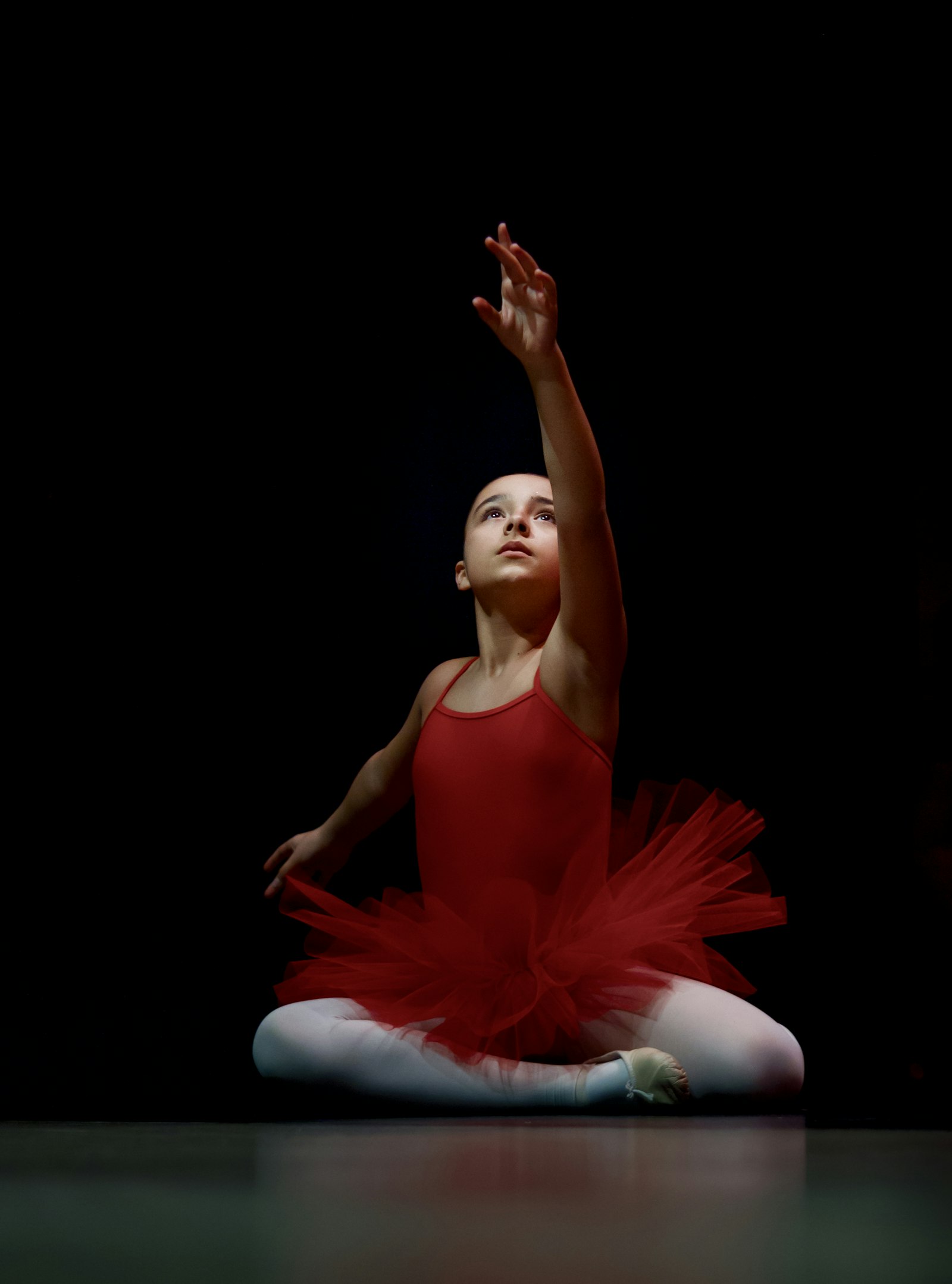 Canon EOS 100D (EOS Rebel SL1 / EOS Kiss X7) + Canon EF 50mm F1.8 II sample photo. Ballerina in red dress photography