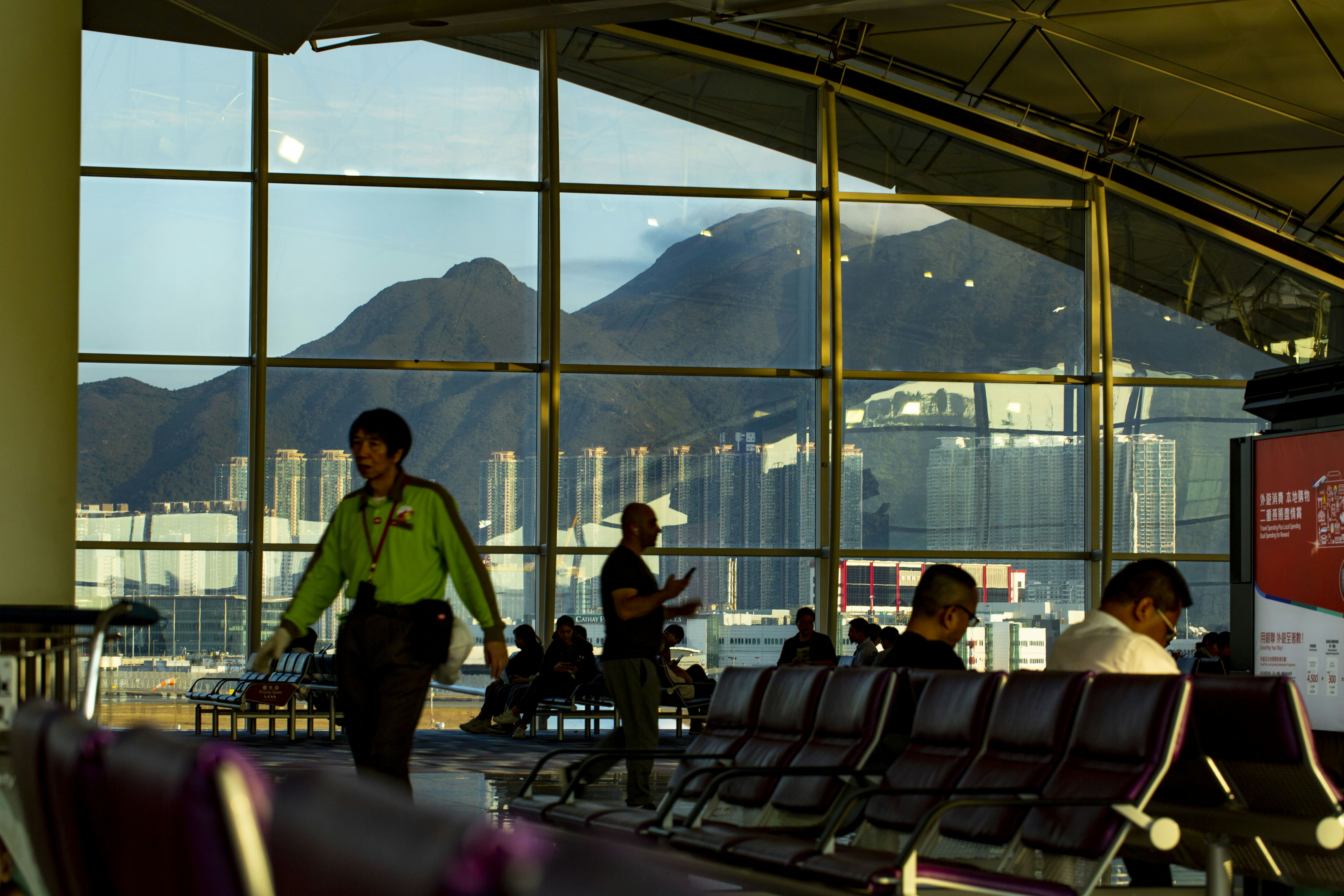 7 Ways Groups Save on Airport to Cruise Transfers