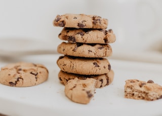 pile of chocolate cookies