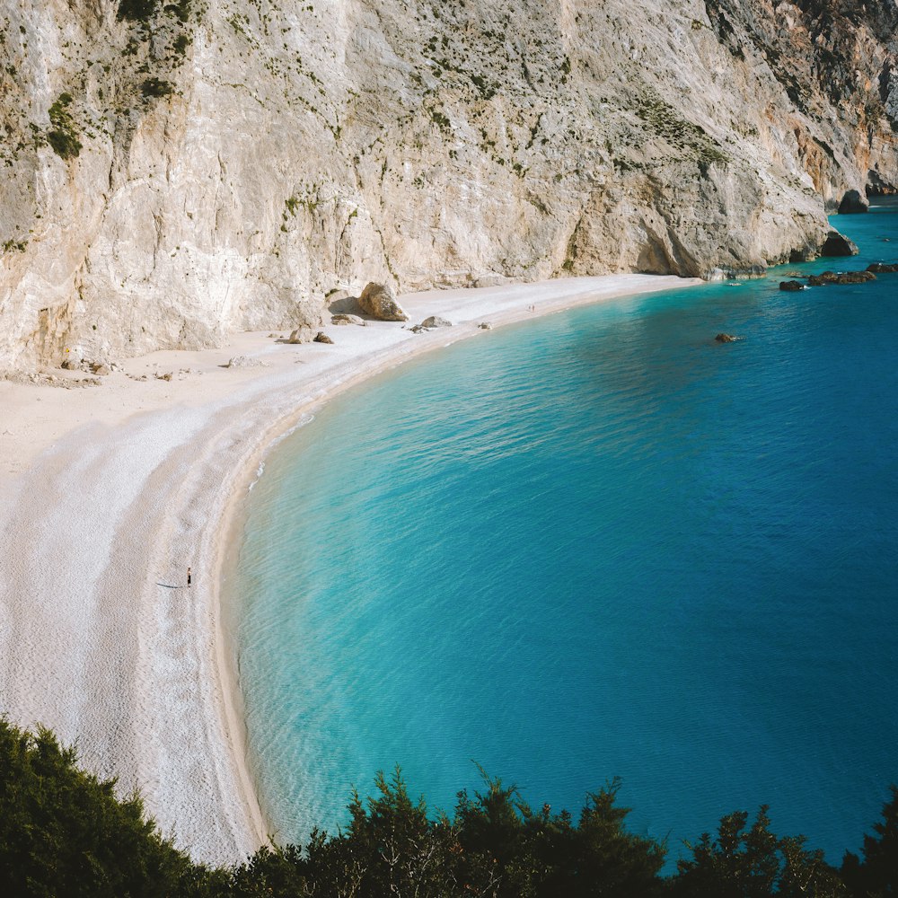 aerial photography of shore during daytime