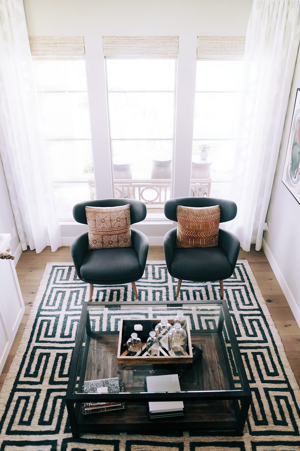 black and white themed living room