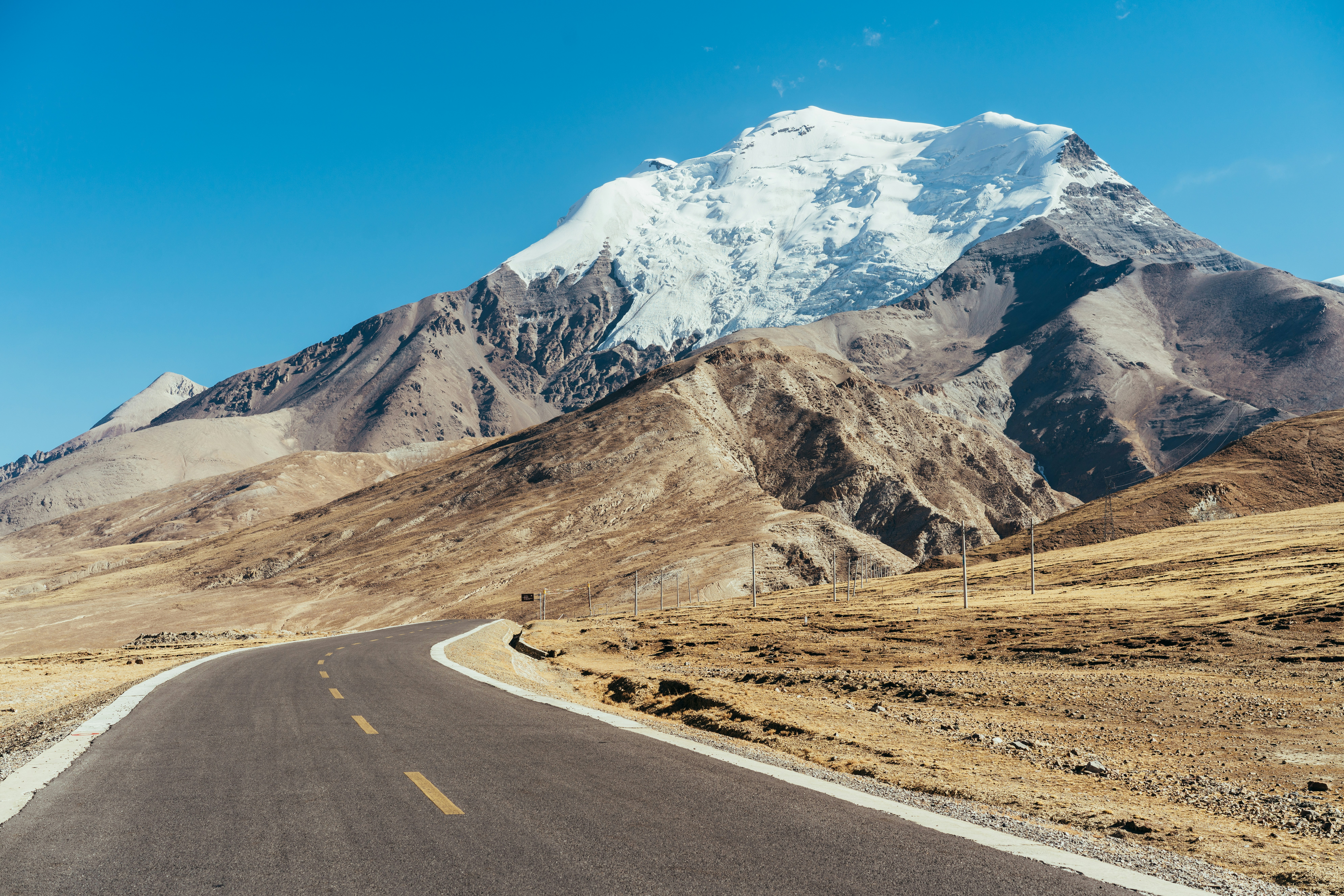 去一次新疆，才算看過真正的遠方