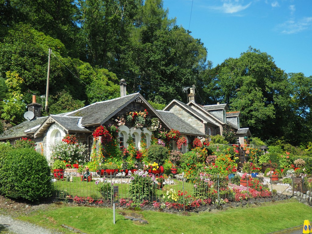Weekend Cottage Rental