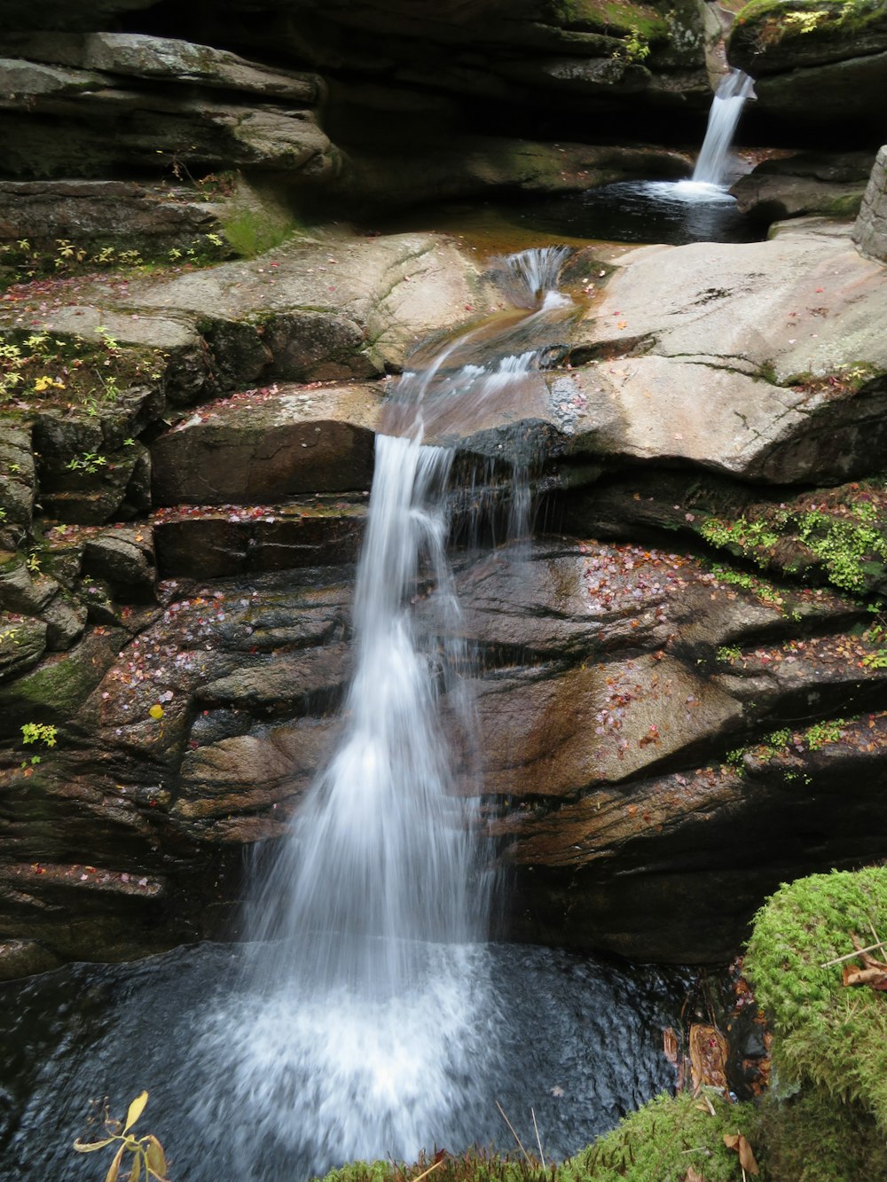 waterfalls during daytime