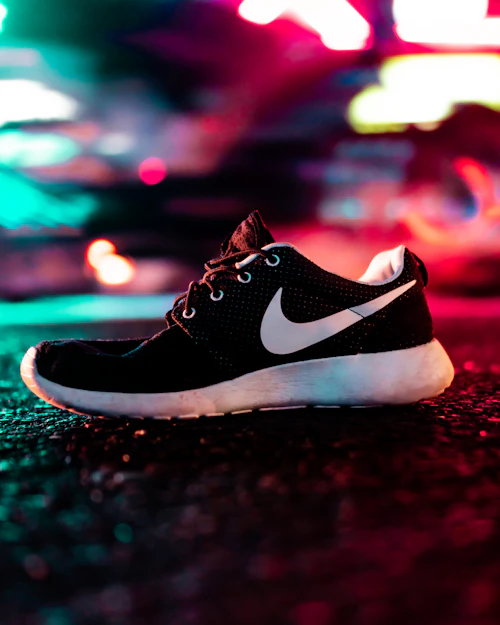 Langkah Sneakers on feet 5
