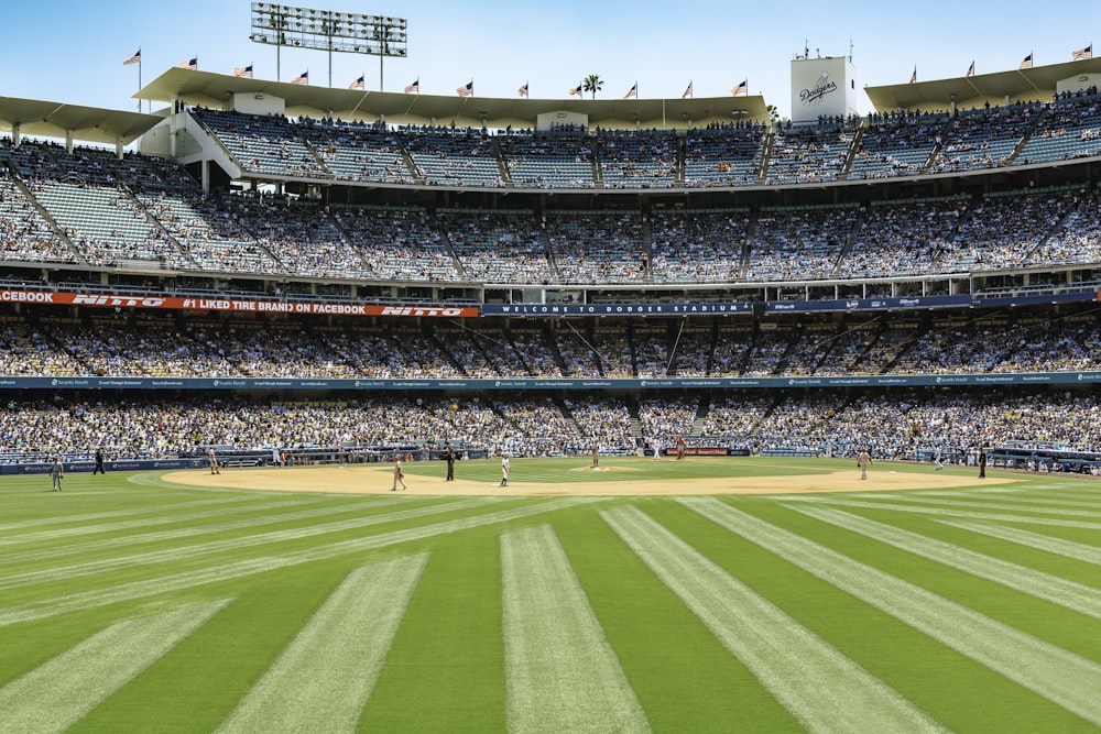 stadio di baseball durante il giorno